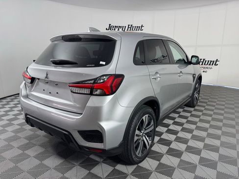 Used 2025 Mitsubishi Outlander Sport ES AWD/4WD image 7