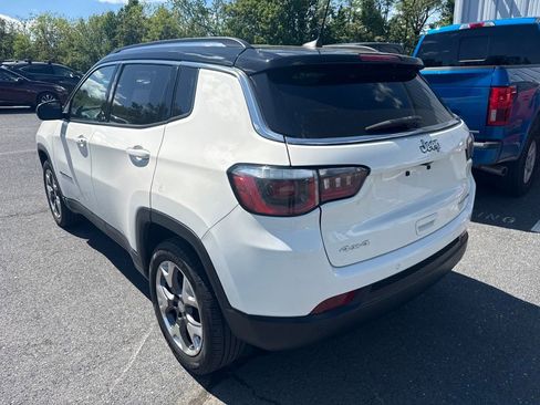 Used 2019 Jeep Compass Limited w/ Safety & Security Group AWD/4WD image 3