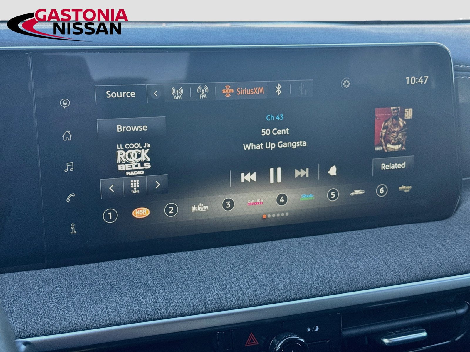 Used 2025 Nissan Kicks SV FWD image 18