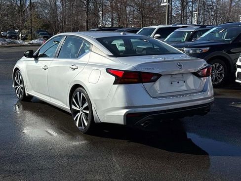 Used 2020 Nissan Altima 2.5 SR w/ Premium Package image 4