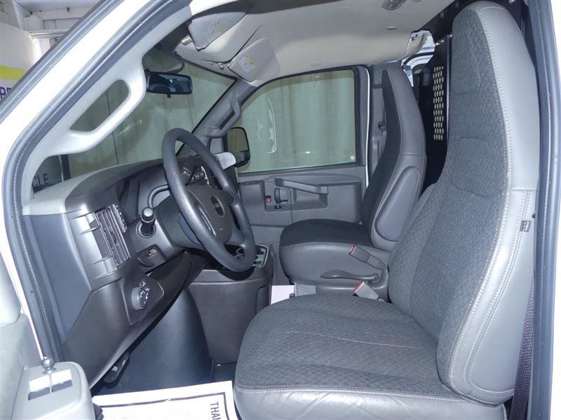 Used 2024 GMC Savana 2500 w/ Driver Convenience Package RWD image 17