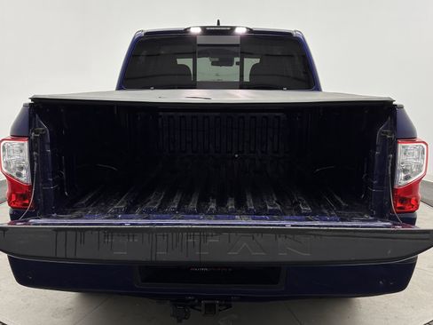 Used 2023 Nissan Titan SV image 27