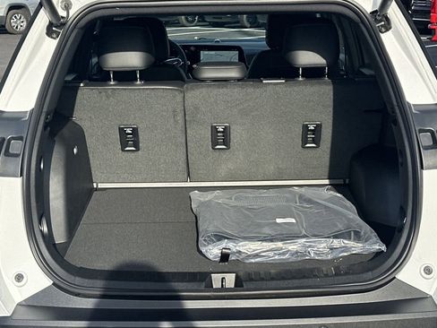 New 2026 Chevrolet Equinox LT image 28