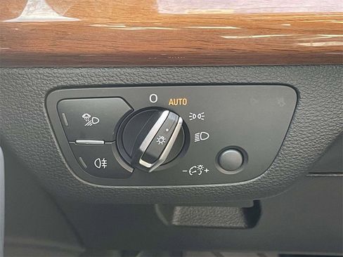 Used 2023 Audi Q5 2.0T Premium Plus w/ Premium Plus Package image 27