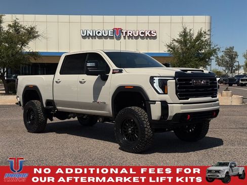 Used 2026 GMC Sierra 2500 AT4 AWD/4WD image 4