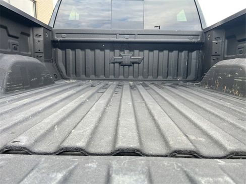 Used 2024 Chevrolet Silverado 1500 LT image 39