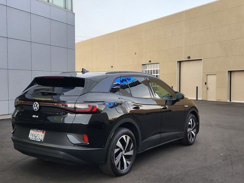 Used 2024 Volkswagen ID.4 Pro image 31