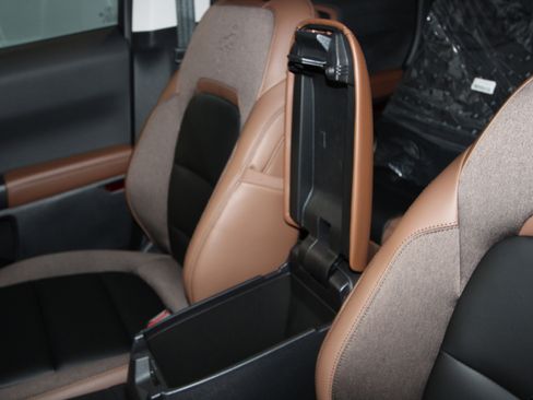 New 2025 Ford Bronco Sport Outer Banks w/ Outer Banks Tech Package+ image 19