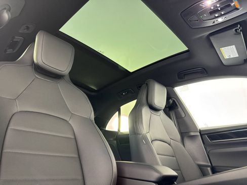 Certified 2026 Porsche Macan 4 Electric AWD/4WD image 19