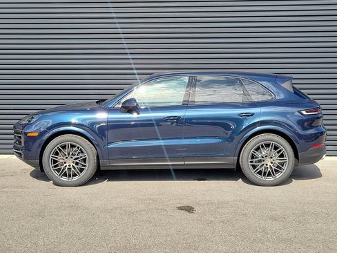 New 2026 Porsche Cayenne AWD/4WD image 2