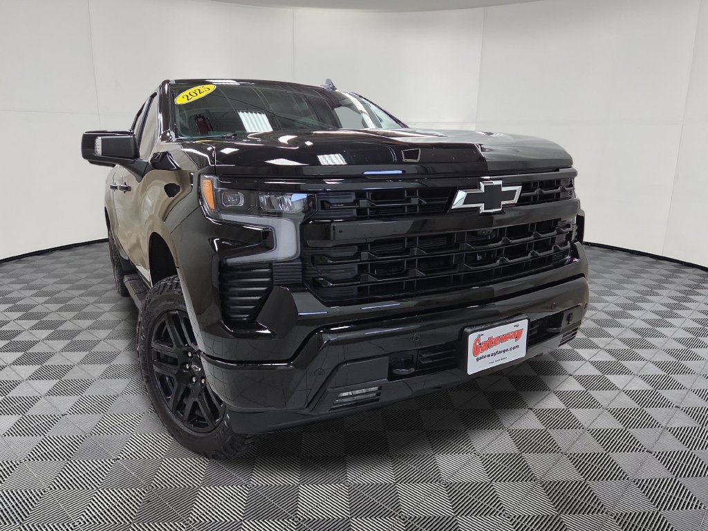 Used 2025 Chevrolet Silverado 1500 RST AWD/4WD image 2