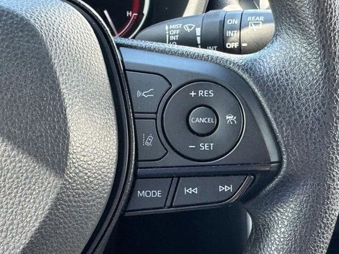 Certified 2025 Toyota RAV4 XLE AWD/4WD image 22