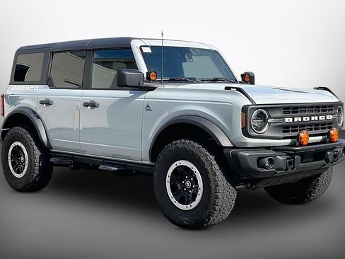 Used 2023 Ford Bronco Black Diamond AWD/4WD image 2