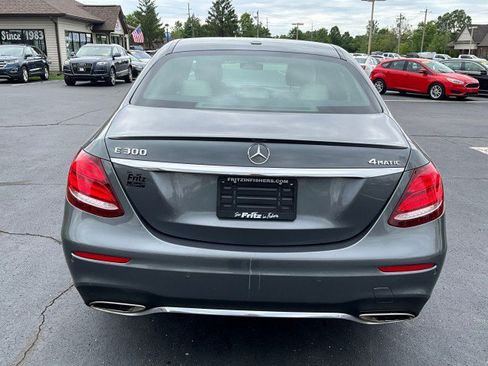 Used 2018 Mercedes-Benz E 300 4MATIC image 6