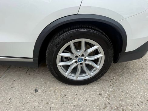 Used 2023 BMW X5 xDrive45e w/ Executive Package AWD/4WD image 37