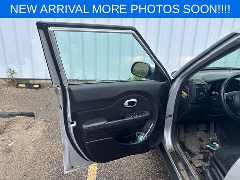 Used 2018 Kia Soul + FWD image 8