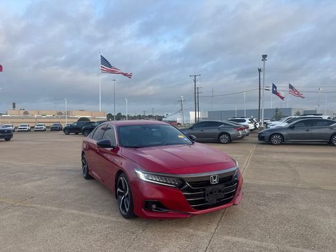Used 2022 Honda Accord Sport image 2
