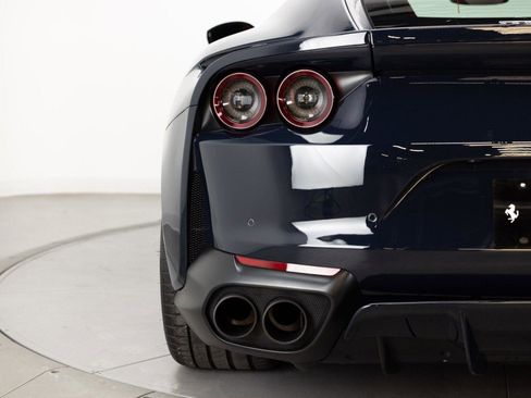Used 2020 Ferrari 812 Superfast RWD image 28