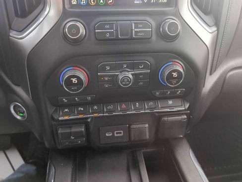 Used 2019 Chevrolet Silverado 1500 LTZ w/ LTZ Premium Package image 18