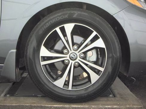 Used 2023 Nissan Sentra SV image 10