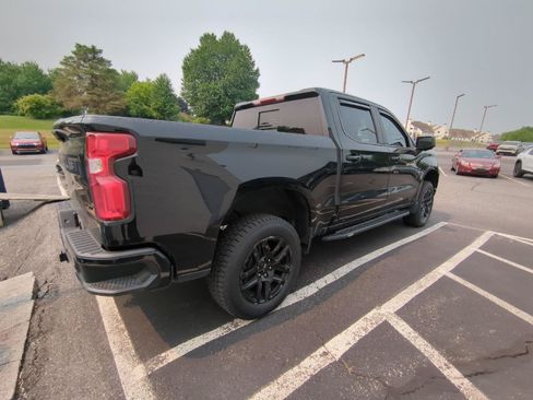 Used 2023 Chevrolet Silverado 1500 RST AWD/4WD image 7
