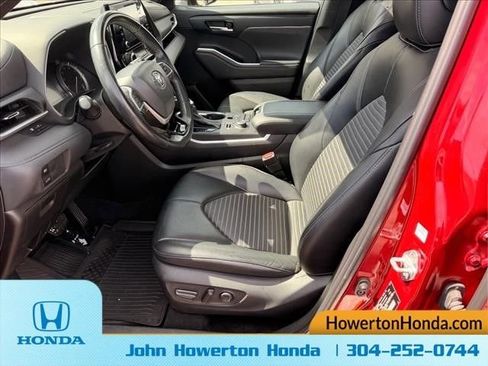 Used 2022 Toyota Highlander XSE AWD/4WD image 12