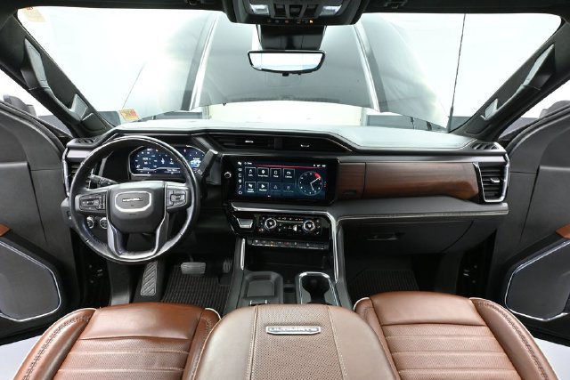 Used 2024 GMC Sierra 3500 Denali Ultimate AWD/4WD image 22