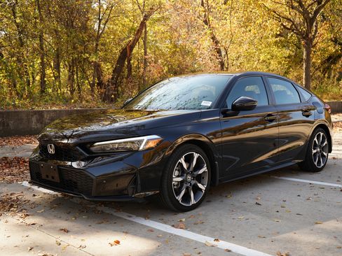 Certified 2025 Honda Civic Sport Touring image 5