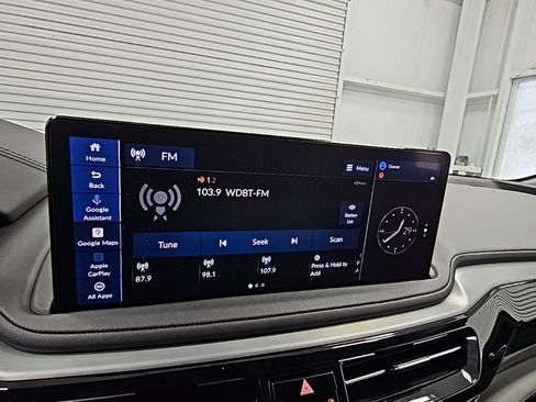 Used 2025 Acura MDX w/ Technology Package image 18