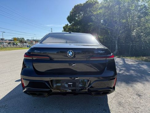 Used 2023 BMW 760i xDrive w/ Executive Package image 14