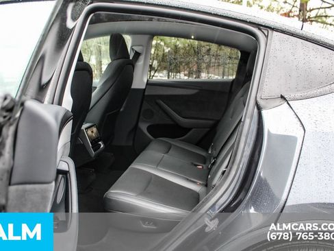 Used 2026 Tesla Model Y Long Range image 17