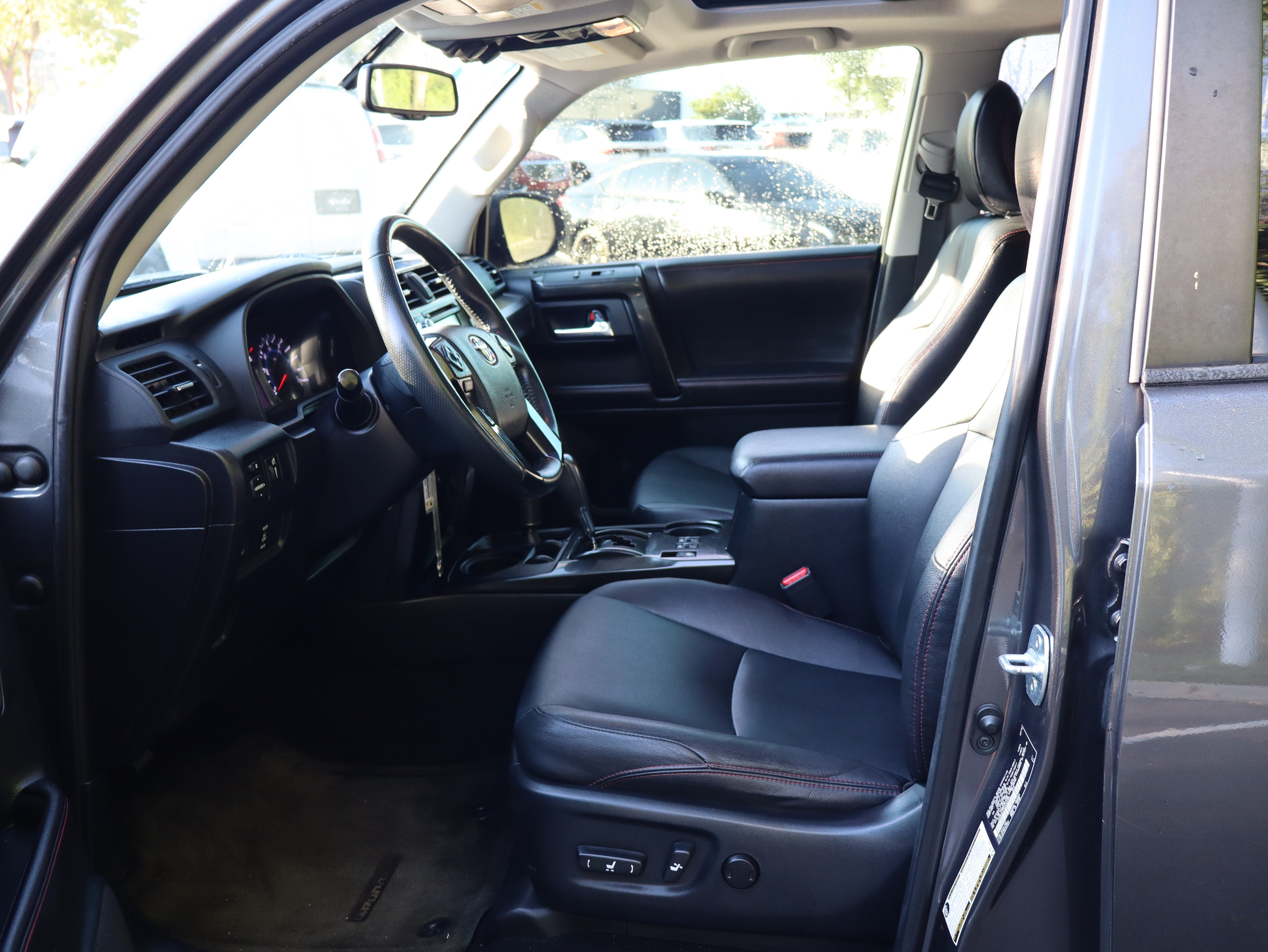 Used 2016 Toyota 4Runner Trail Premium AWD/4WD image 14