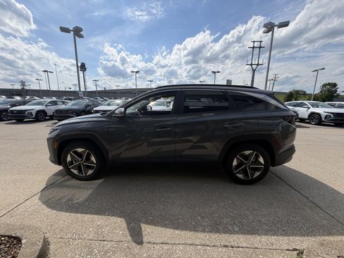 Certified 2025 Hyundai Tucson SEL FWD image 16