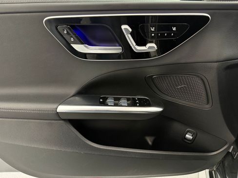 Used 2023 Mercedes-Benz C 300 Sedan image 11