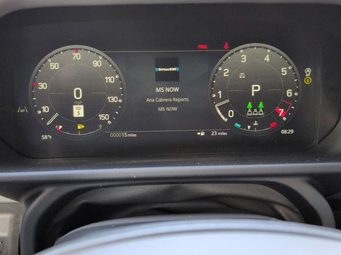 New 2026 Land Rover Defender 130 X-Dynamic SE image 19