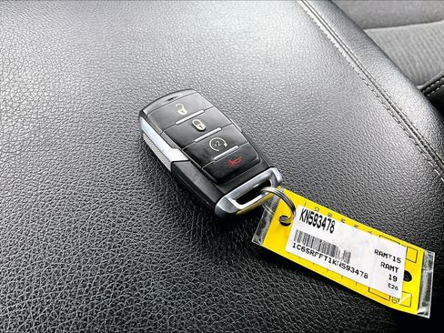 Used 2019 RAM 1500 Big Horn AWD/4WD image 15