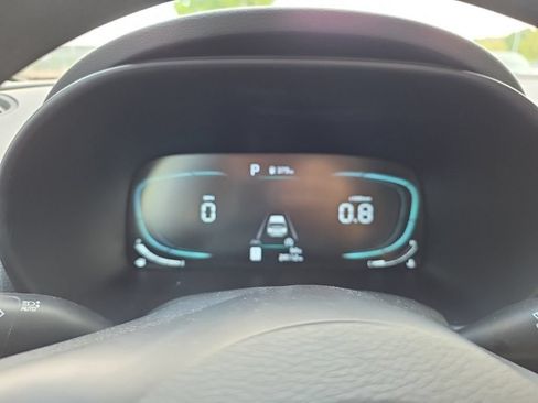 Used 2025 Kia Soul LX w/ LX Technology Package FWD image 13