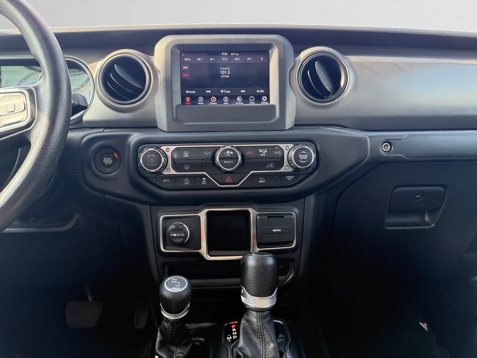 Used 2023 Jeep Gladiator Sport AWD/4WD image 8