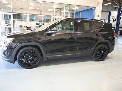 Used 2020 GMC Terrain SLT w/ Elevation Edition FWD image 7