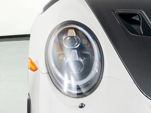 Used 2018 Porsche 911 GT2 RS w/ Weissach Package image 23