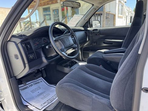 Used 2004 Dodge Dakota 4x4 Club Cab w/ Tire & Handling Group image 10