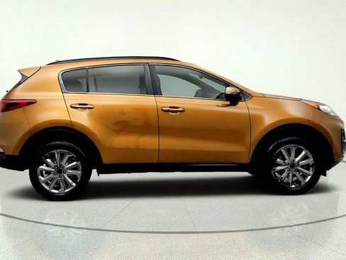 Used 2021 Kia Sportage S w/ S AWD Premium Package image 4
