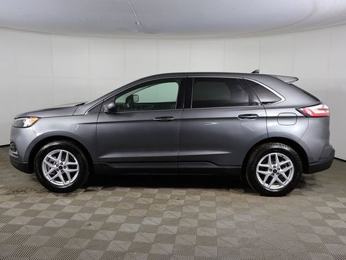 Used 2024 Ford Edge SEL image 9