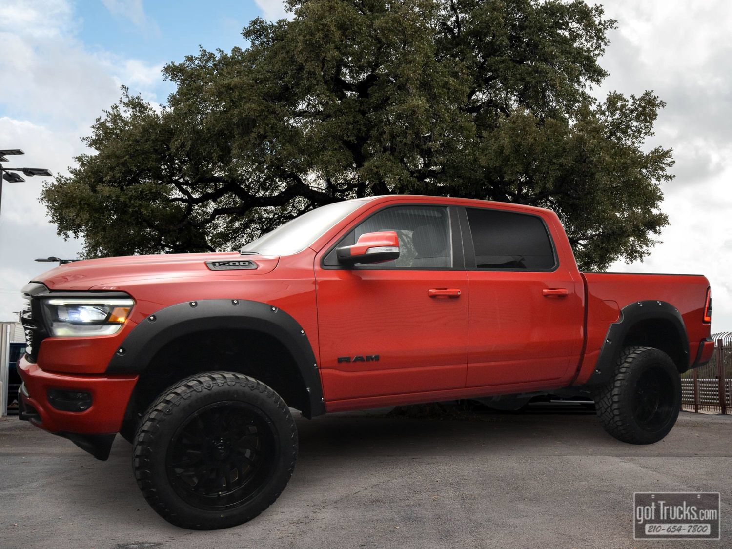 Used 2020 RAM 1500 Lone Star AWD/4WD image 1