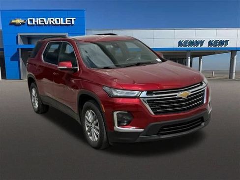 Used 2023 Chevrolet Traverse LT FWD image 1