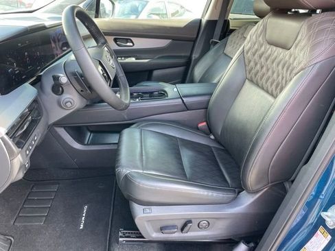 Certified 2025 Nissan Murano Platinum w/ Cargo Package AWD/4WD image 6