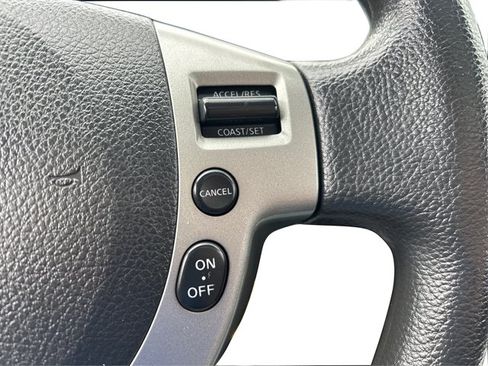 Used 2013 Nissan Rogue SV w/ Premium Pkg AWD/4WD image 36