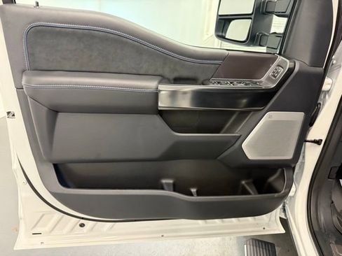 New 2026 Ford F450 Platinum w/ FX4 Off-Road Package image 14