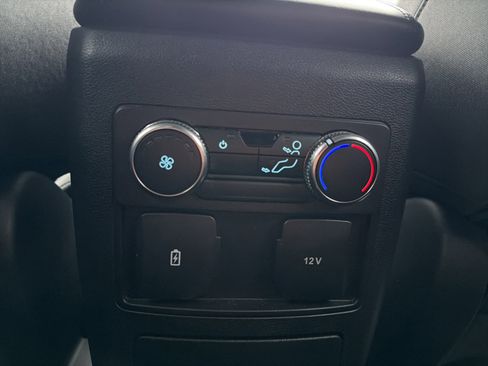 Used 2022 Ford Explorer XLT w/ Class IV Trailer Tow Package image 23