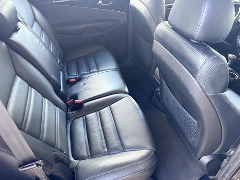 Used 2018 Kia Sorento EX FWD image 25